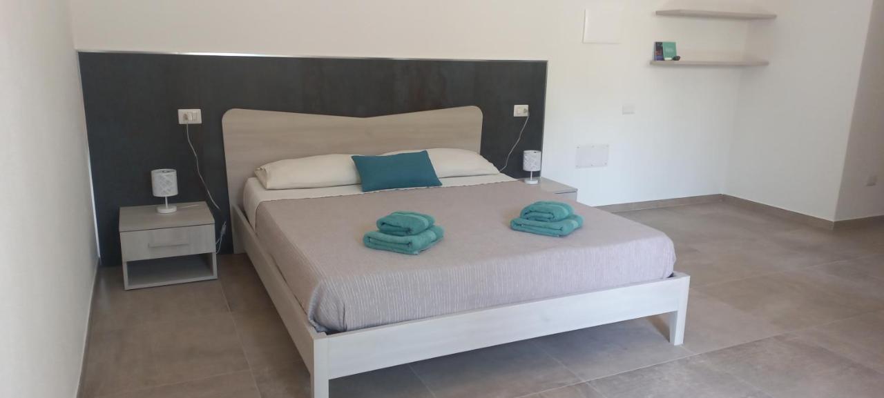 Bed and Breakfast Mivida "Le Stanze Di Ada" San Teodoro  Habitación foto