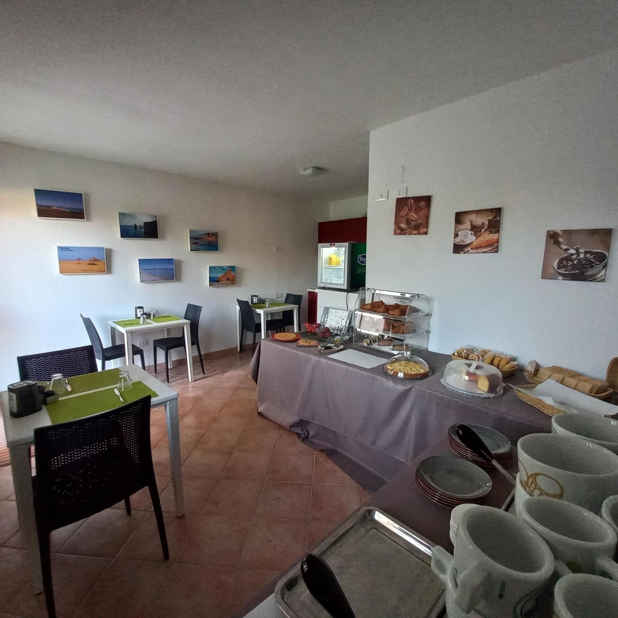 Bed and Breakfast Mivida "Le Stanze Di Ada" San Teodoro  Exterior foto