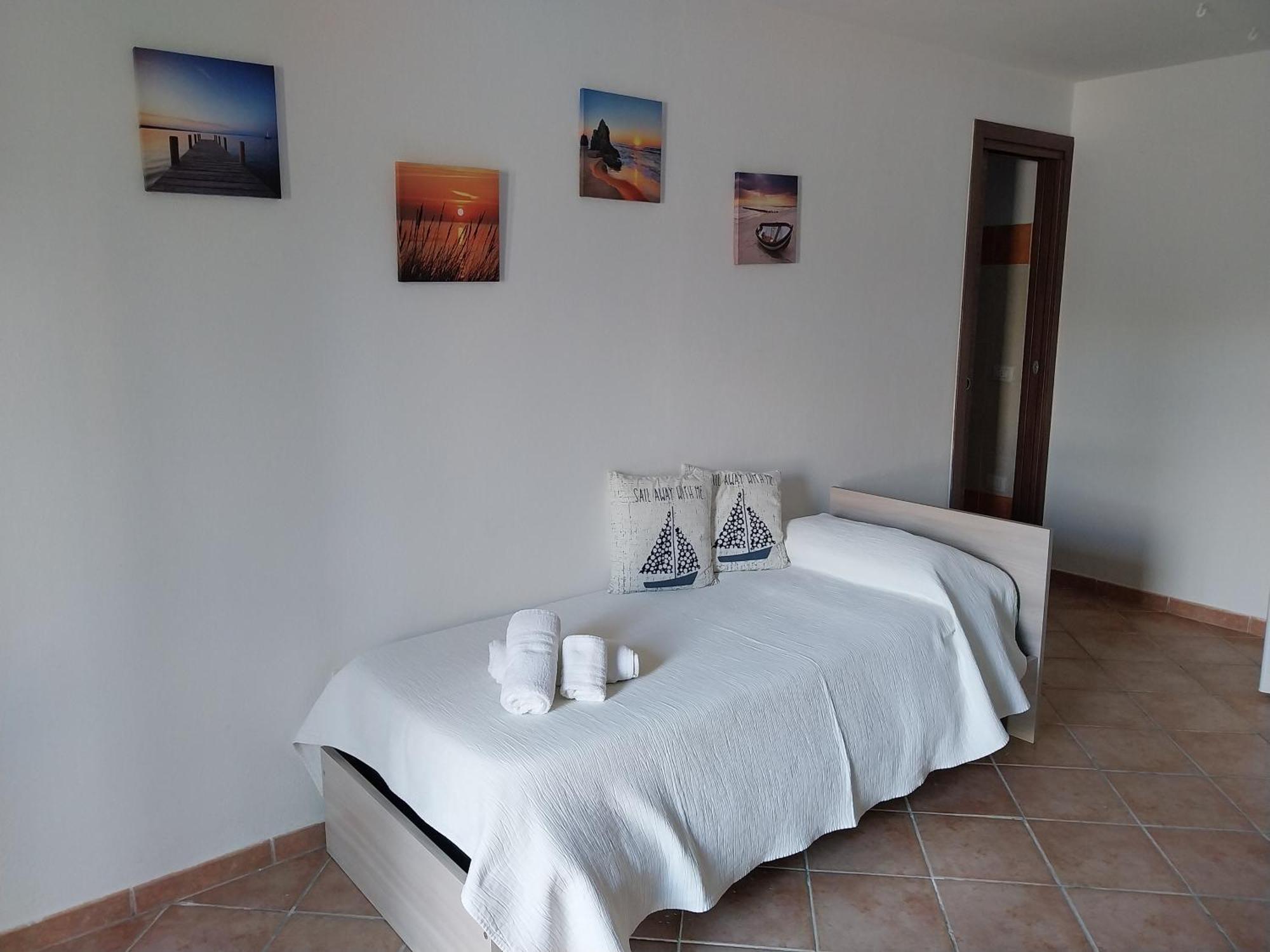 Bed and Breakfast Mivida "Le Stanze Di Ada" San Teodoro  Exterior foto
